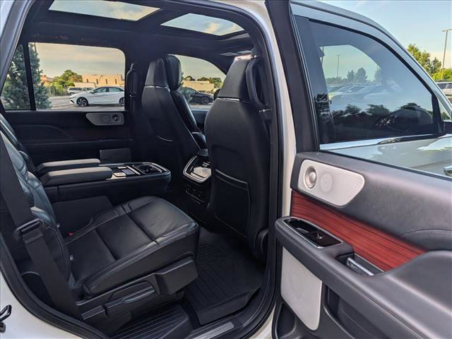Used 2024 Lincoln Navigator Reserve AWD/4WD image 18