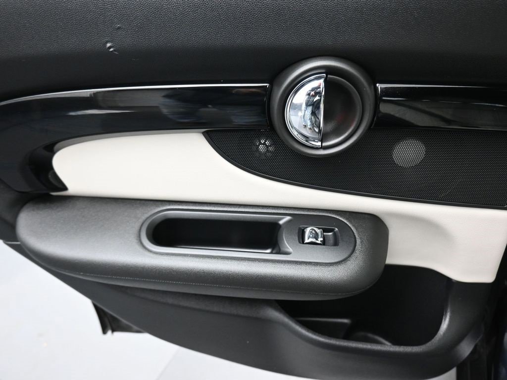 Used 2020 MINI Cooper Clubman S w/ Driver Assistance Package image 29