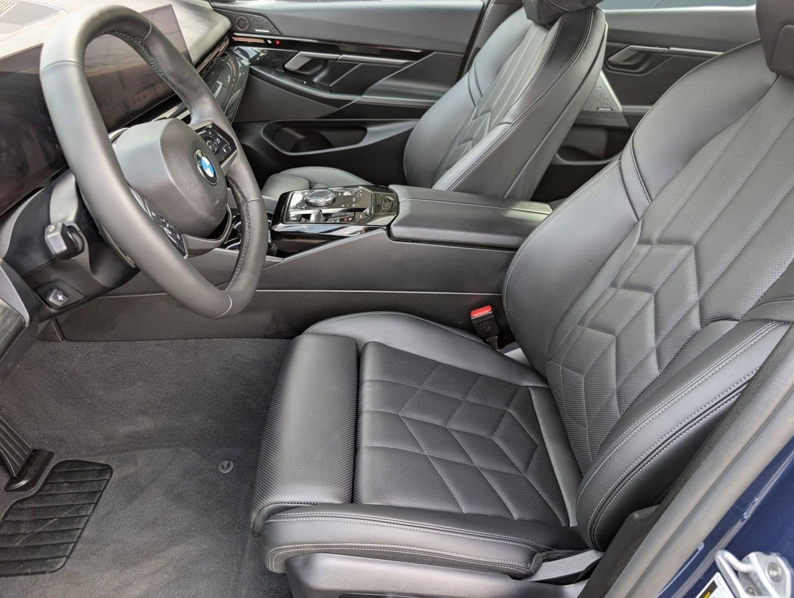 Certified 2025 BMW 530i 530i image 5