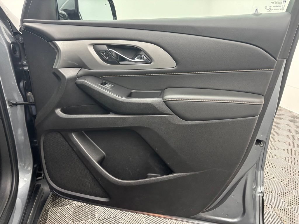 Used 2019 Chevrolet Traverse LT FWD image 30