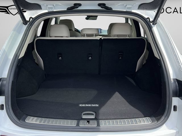 Certified 2023 Genesis GV70 2.5T w/ Select Package AWD/4WD image 12