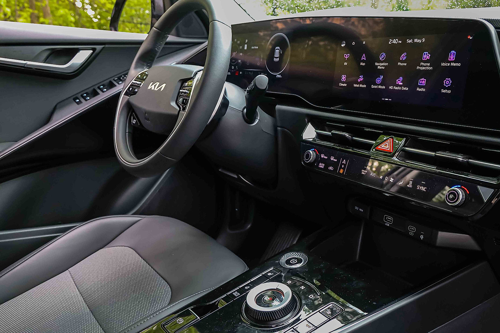 Certified 2025 Kia Niro Wind w/ Wind Preserve Package FWD image 24