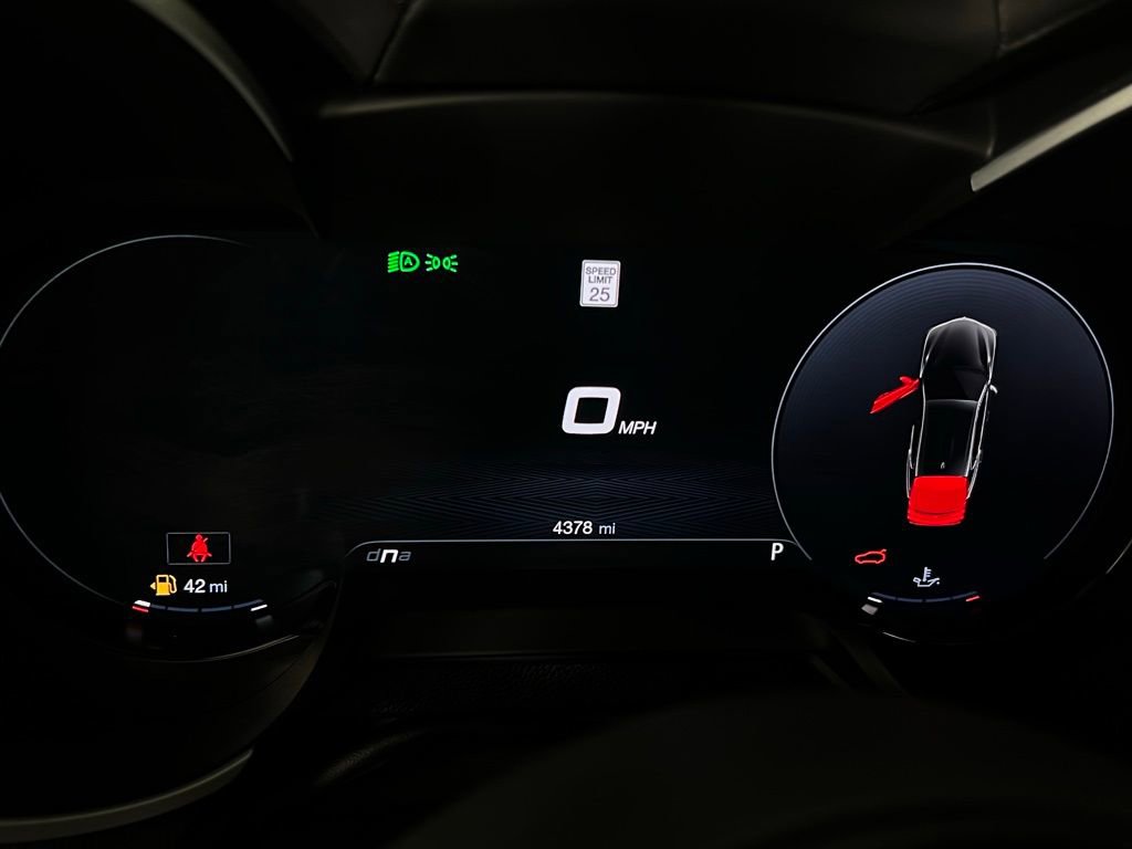 Used 2024 Alfa Romeo Stelvio Veloce image 15