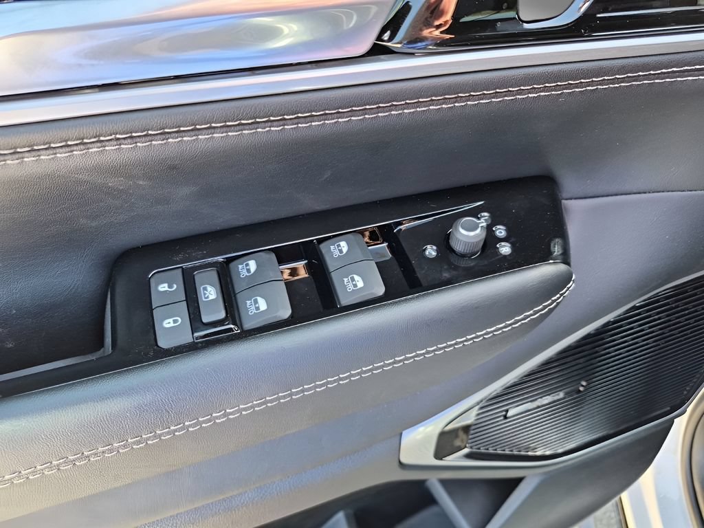 New 2026 Jeep Grand Wagoneer Limited AWD/4WD image 30