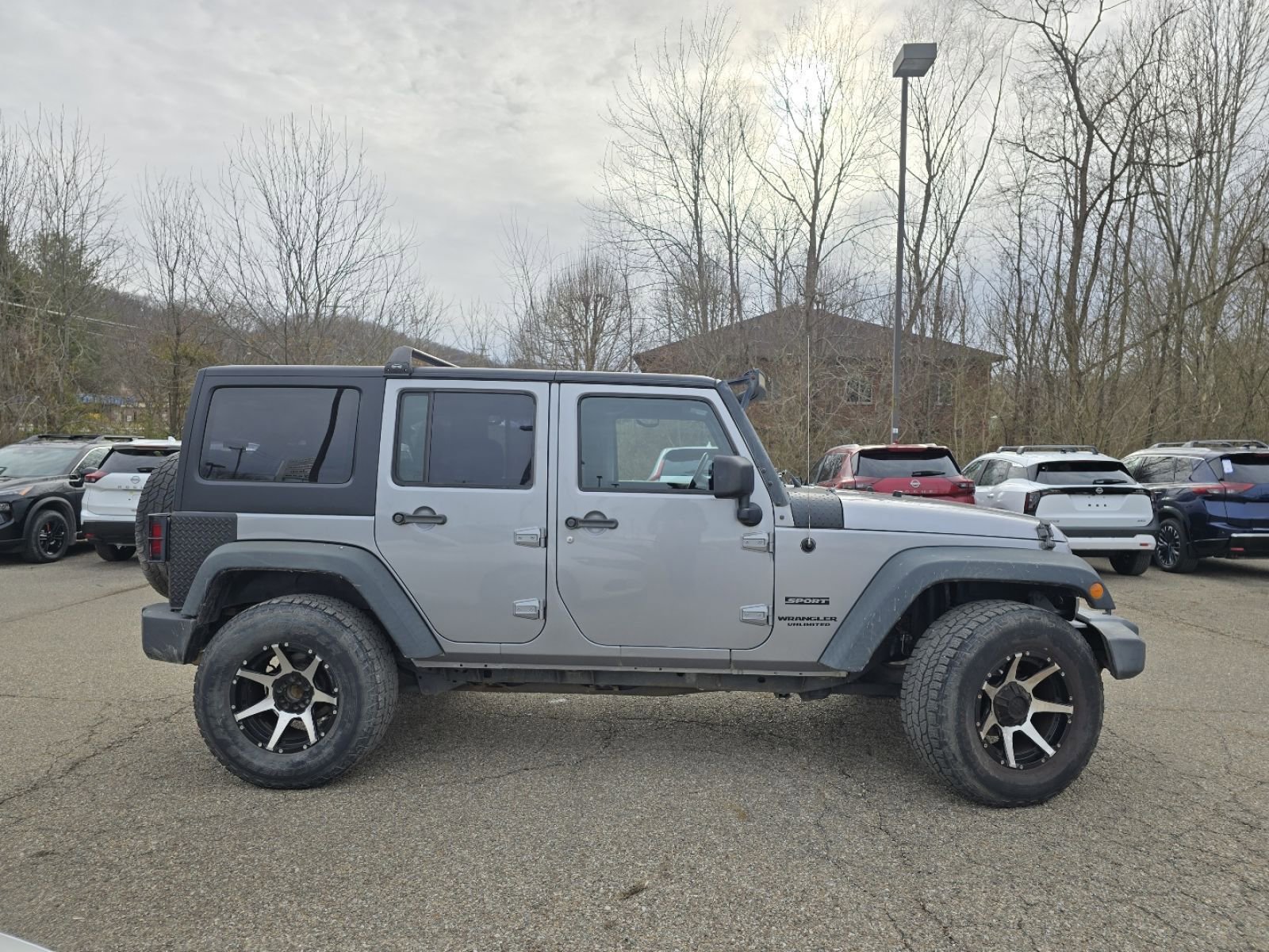 Used 2013 Jeep Wrangler Unlimited Sport w/ Connectivity Group image 9