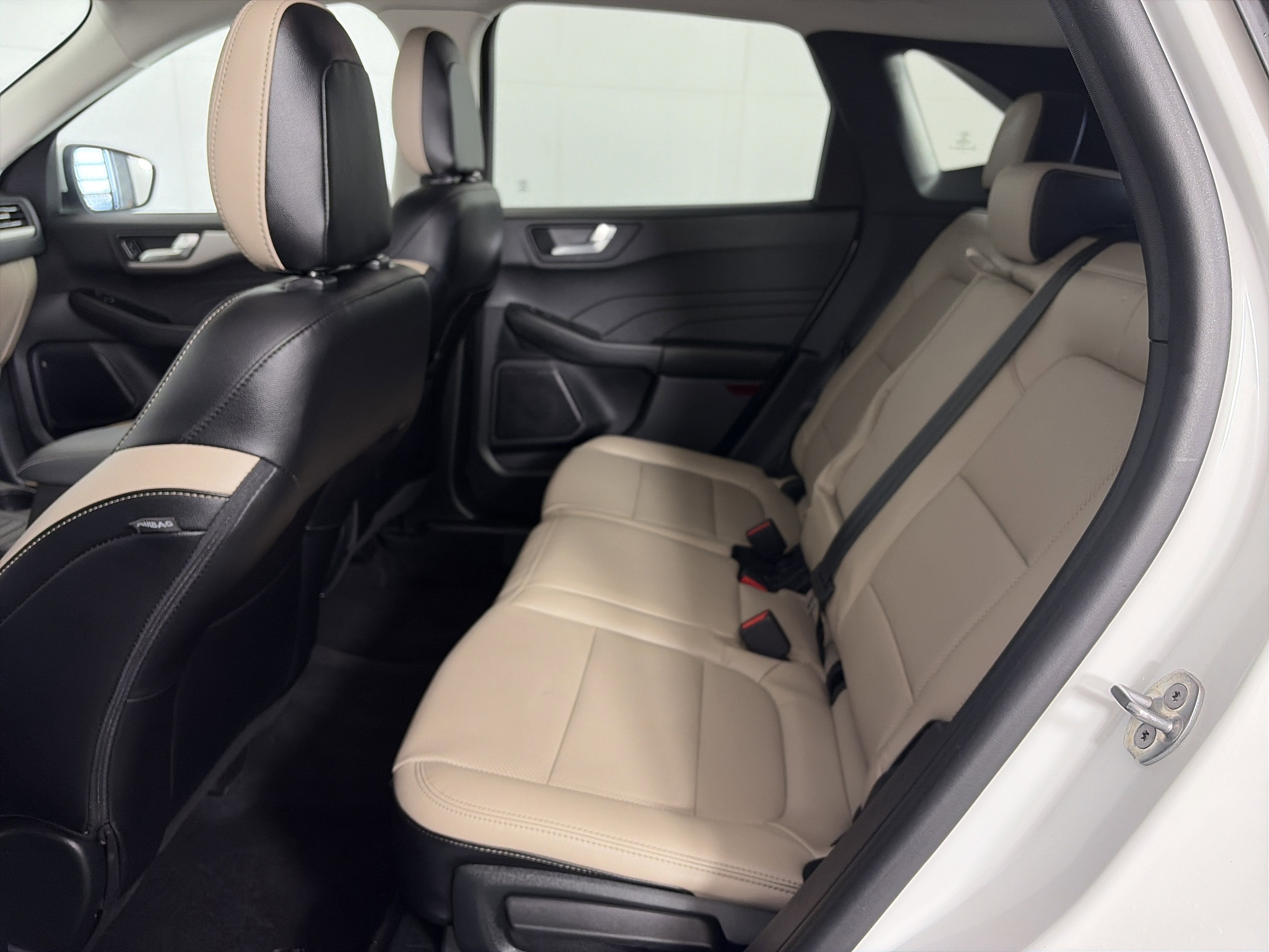 Used 2022 Ford Escape SEL image 7