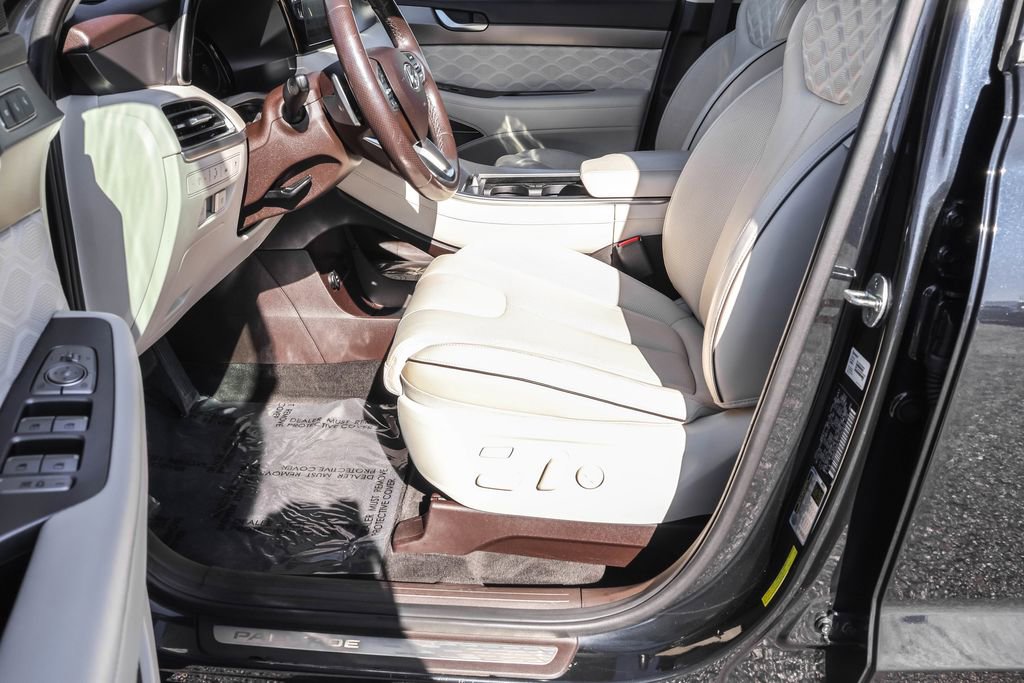 Used 2020 Hyundai Palisade Limited image 19