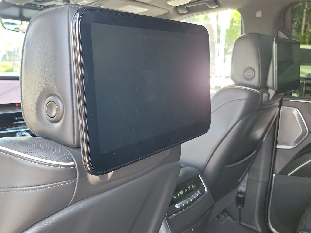 Certified 2023 Cadillac Escalade ESV Sport Platinum w/ LPO, ONYX Package AWD/4WD image 35