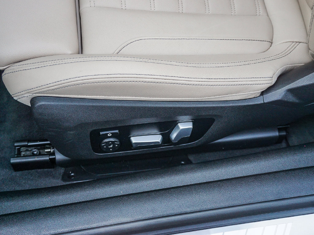 Used 2023 BMW M440i Convertible w/ Premium Package RWD image 20