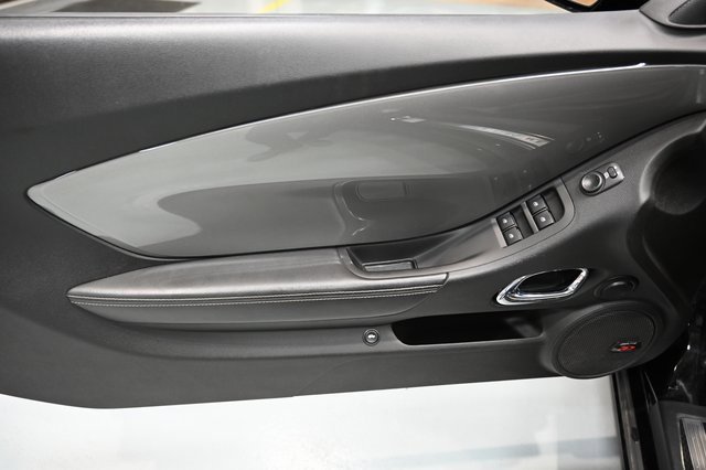 Used 2011 Chevrolet Camaro SS image 24