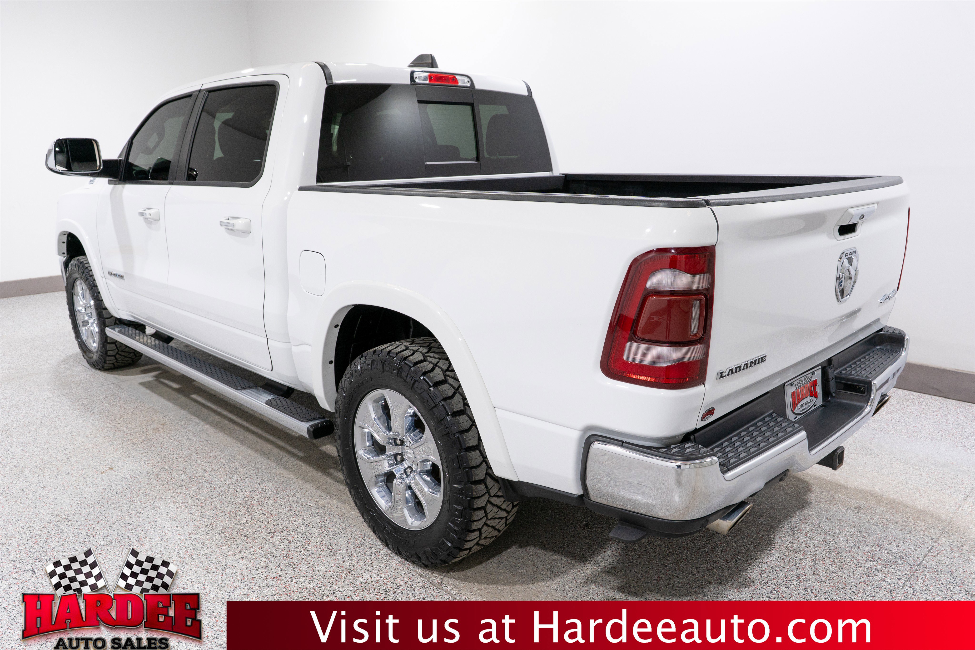 Used 2022 RAM 1500 Laramie AWD/4WD image 3