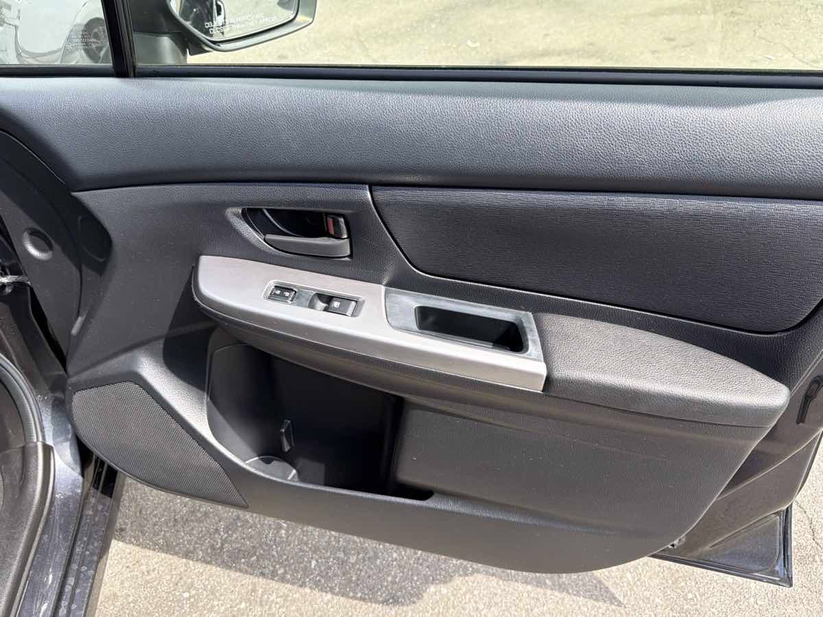 Used 2015 Subaru Impreza 2.0i AWD/4WD image 13