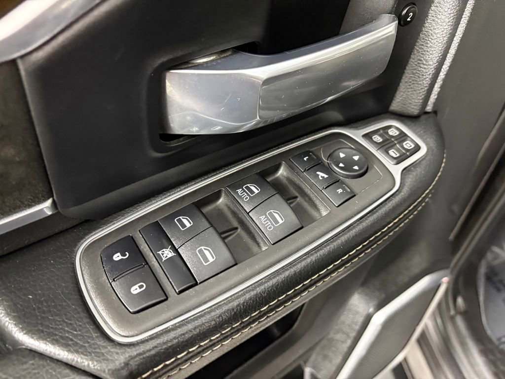 Used 2024 RAM 3500 Laramie w/ Towing Technology Group image 13