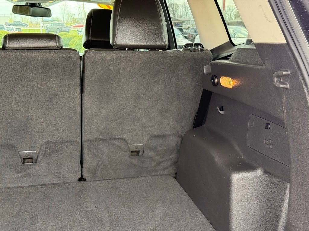 Used 2017 Ford Escape Titanium image 35