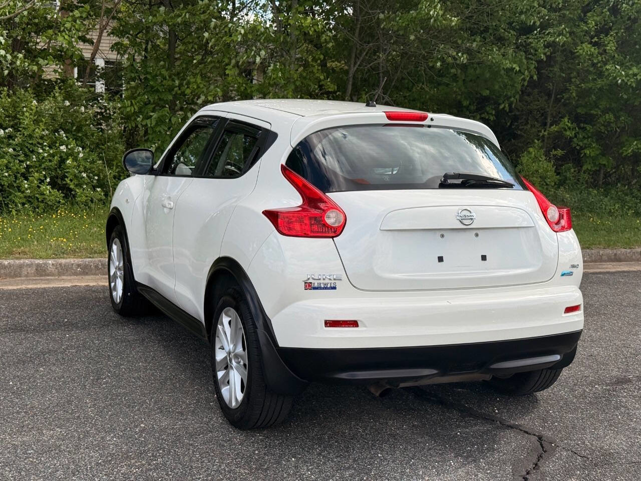 Used 2014 Nissan Juke S AWD/4WD image 4