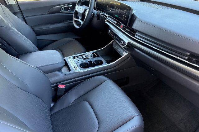New 2027 Kia Carnival SX FWD image 19