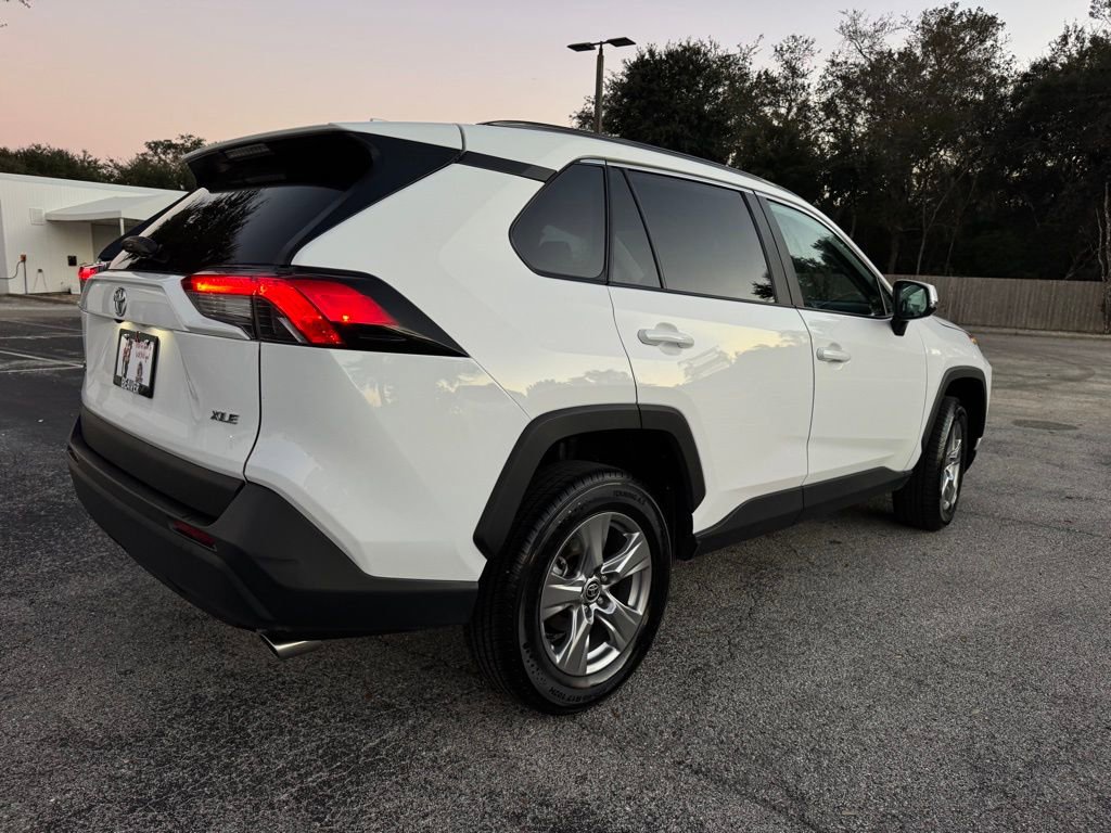 Used 2024 Toyota RAV4 XLE image 9