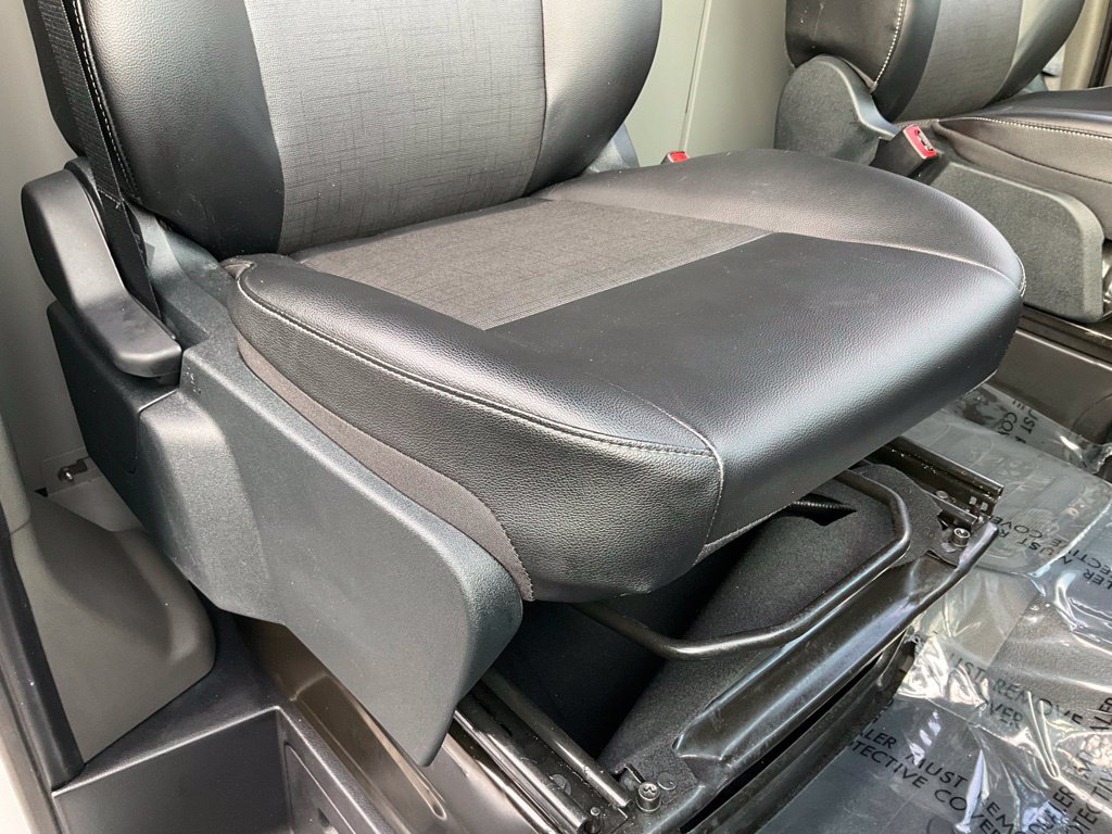 Used 2023 Ford E-Transit Medium Roof RWD image 47