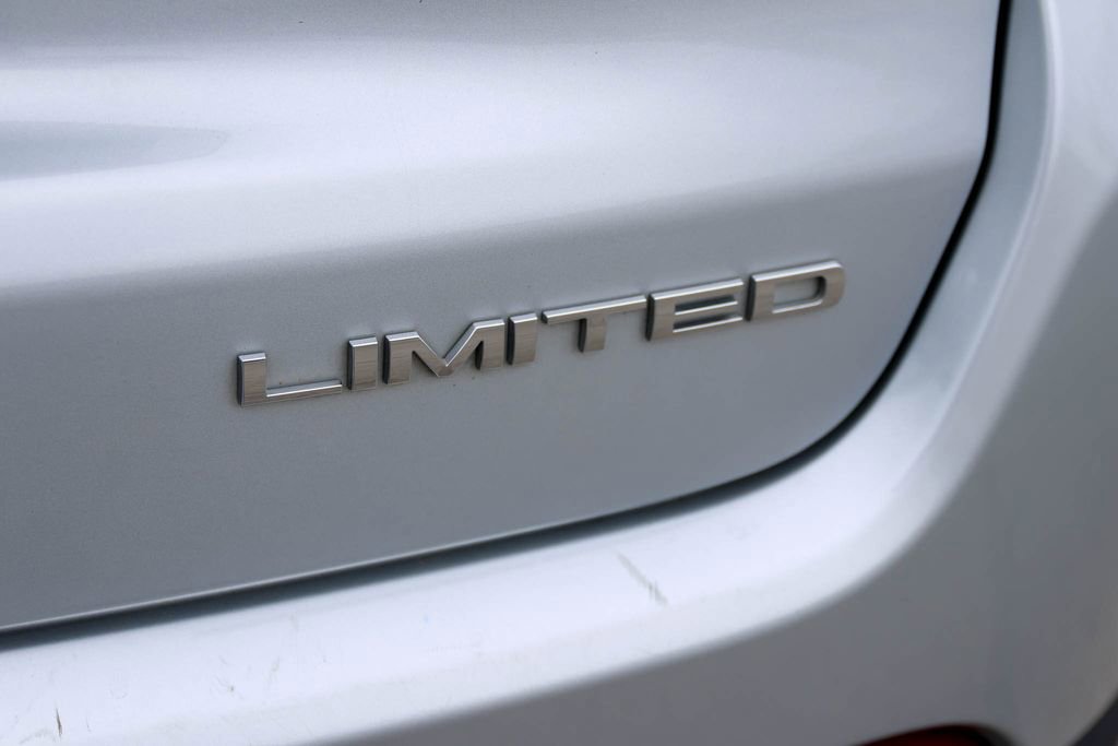 Used 2025 Jeep Compass Limited AWD/4WD image 8