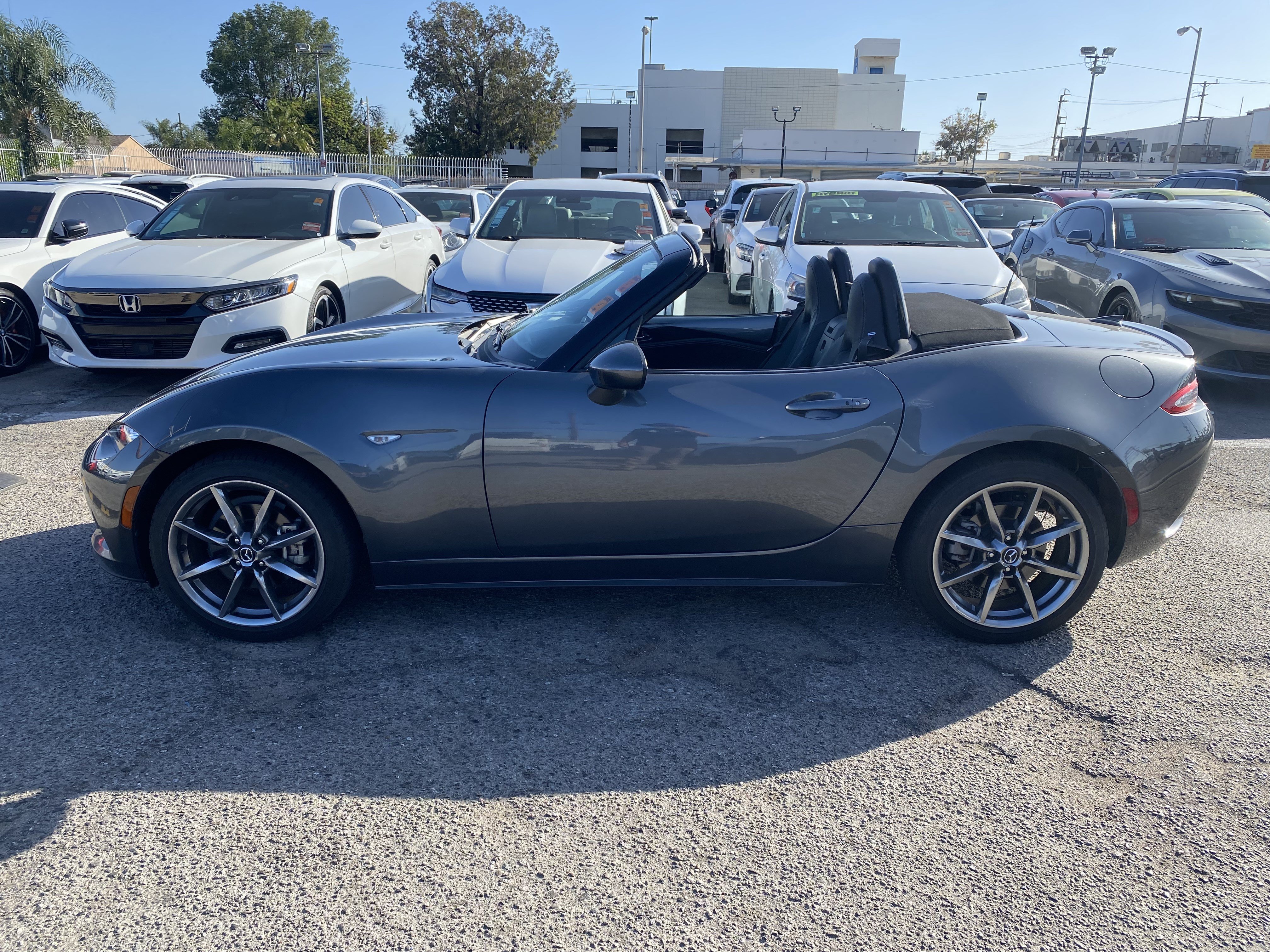 Used 2022 MAZDA MX-5 Miata Grand Touring w/ Weather Package RWD image 13