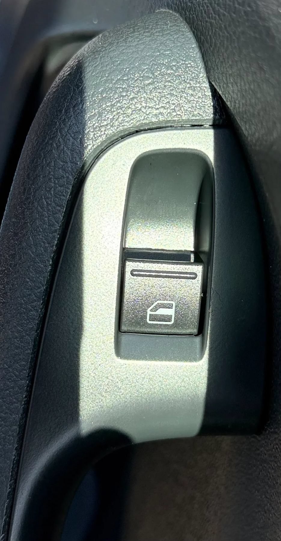 Used 2017 Volkswagen Jetta SE FWD image 40