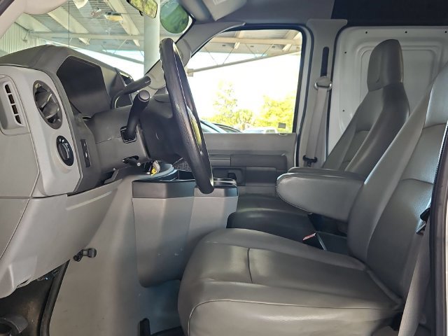Used 2014 Ford E-250 and Econoline 250 w/ Power Group RWD image 18