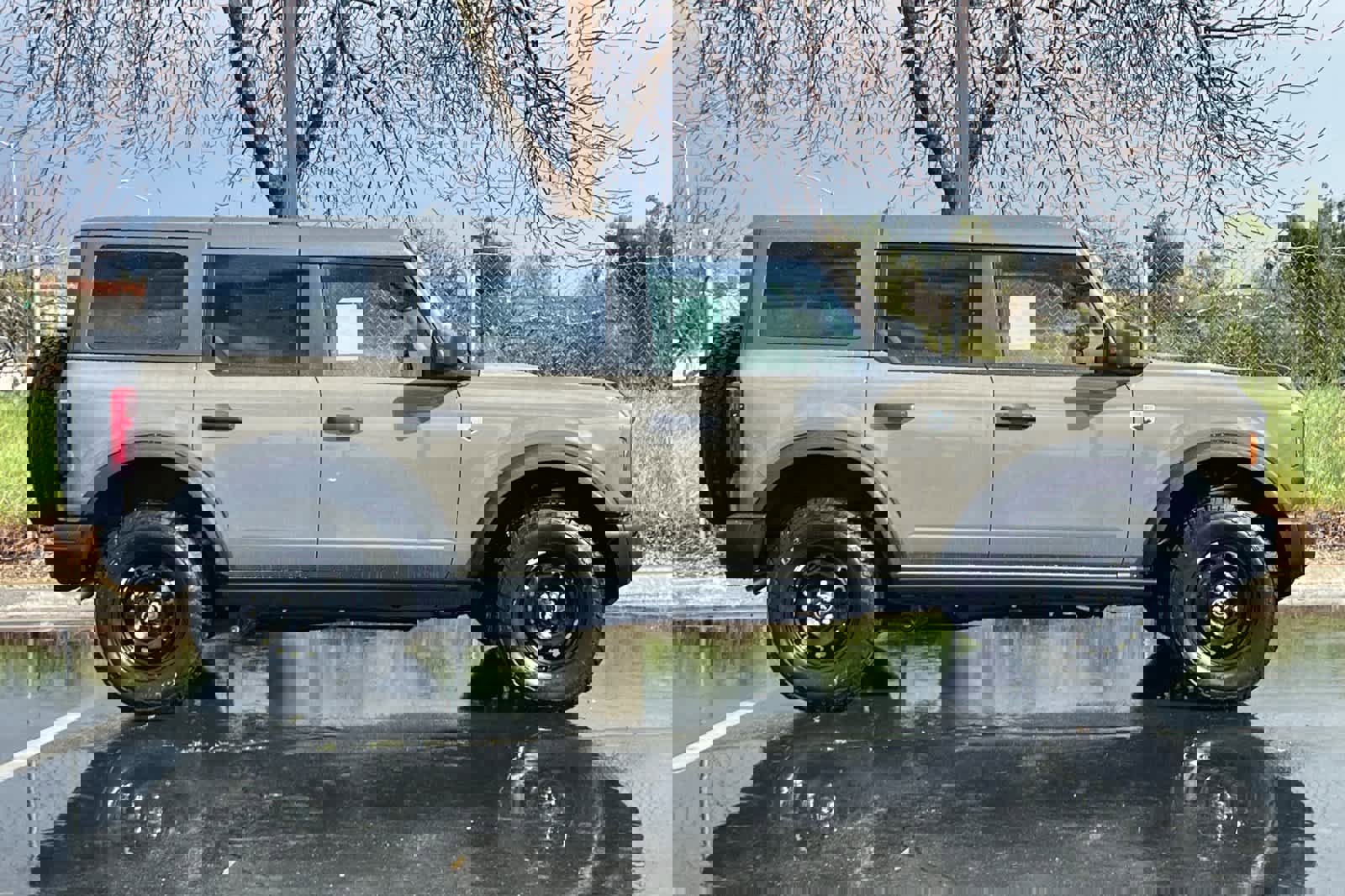 New 2026 Ford Bronco Big Bend w/ Black Diamond Package image 8