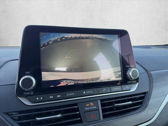 Used 2025 Nissan Altima 2.5 SV FWD image 18