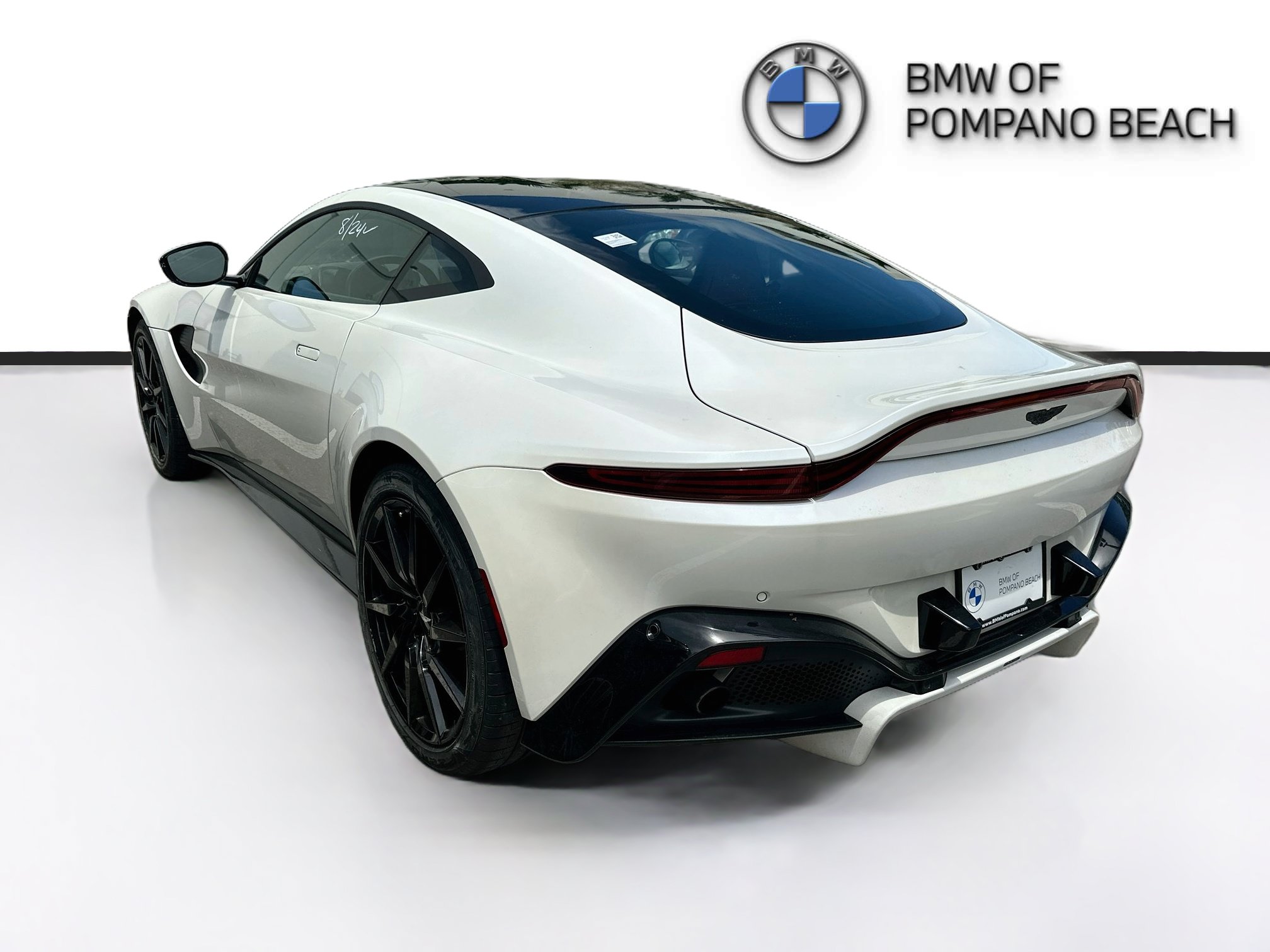 Used 2019 Aston Martin V8 Vantage Coupe RWD image 4