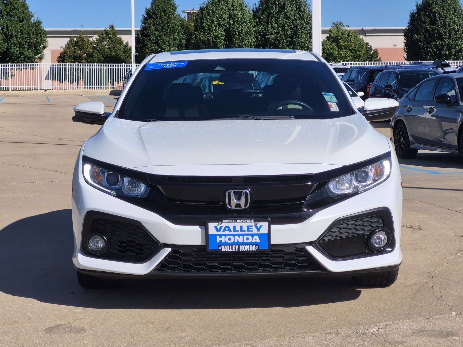 Used 2019 Honda Civic EX image 3