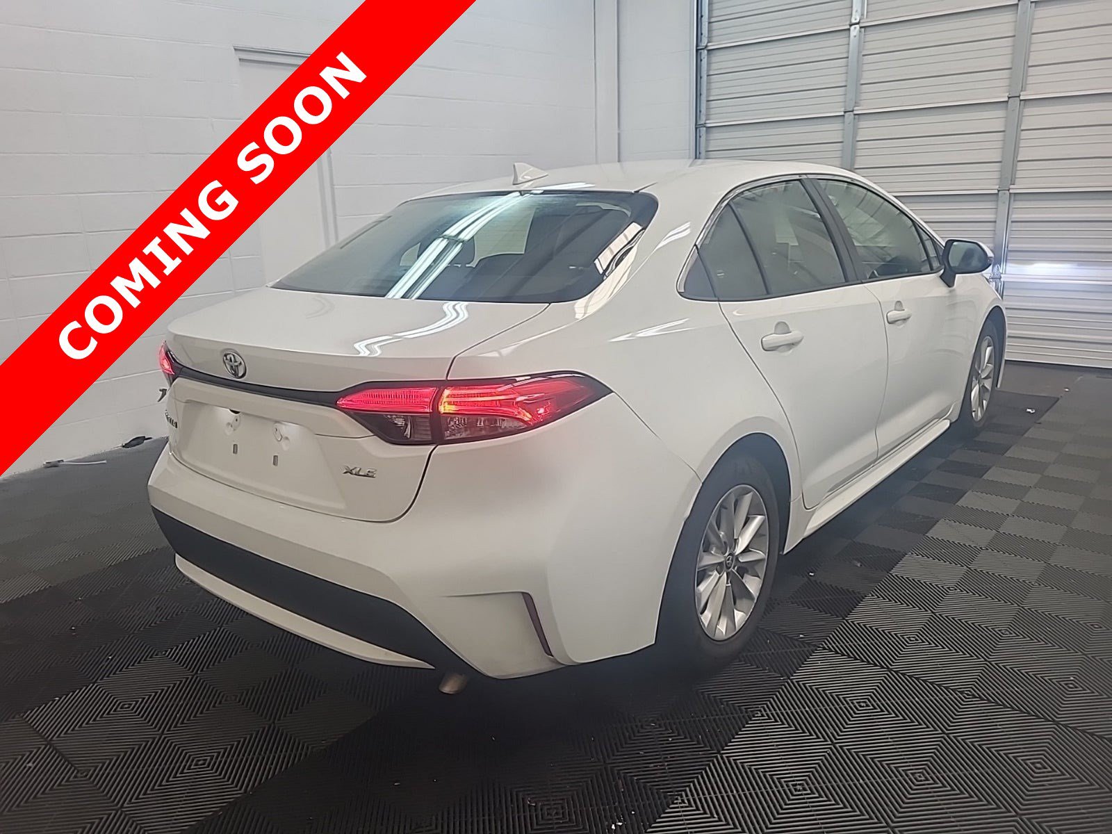 Used 2022 Toyota Corolla XLE FWD image 5