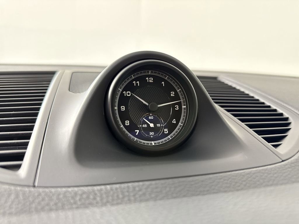 New 2026 Porsche Macan AWD/4WD image 29