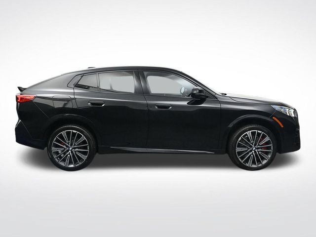 New 2026 BMW X2 xDrive28i w/ Technology Package AWD/4WD image 3