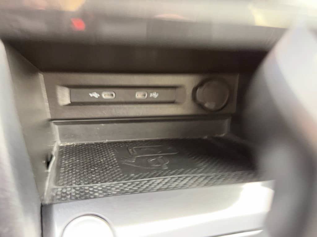 Used 2022 Volkswagen Tiguan SE R-Line AWD/4WD image 24