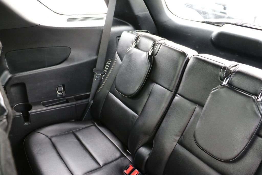 Used 2021 Ford Explorer ST w/ ST Street Pack image 27