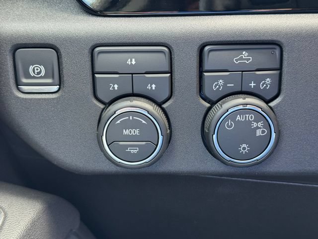 Certified 2026 Chevrolet Silverado 2500 LT AWD/4WD image 25