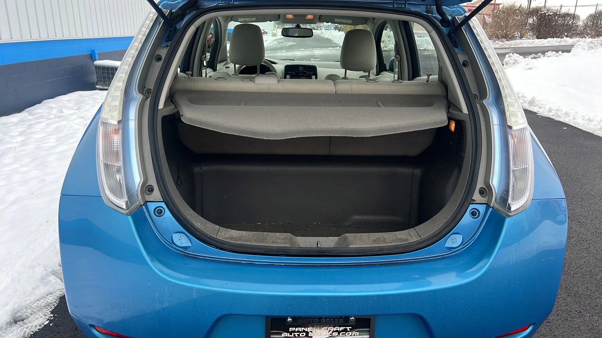 Used 2011 Nissan Leaf SL image 13