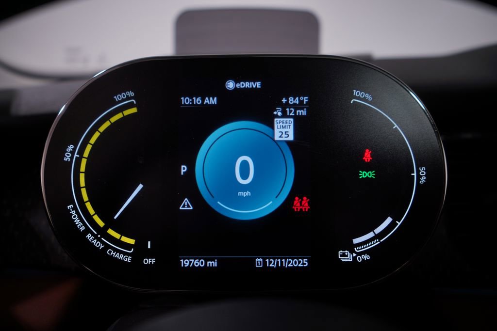 Used 2023 MINI Cooper SE image 18