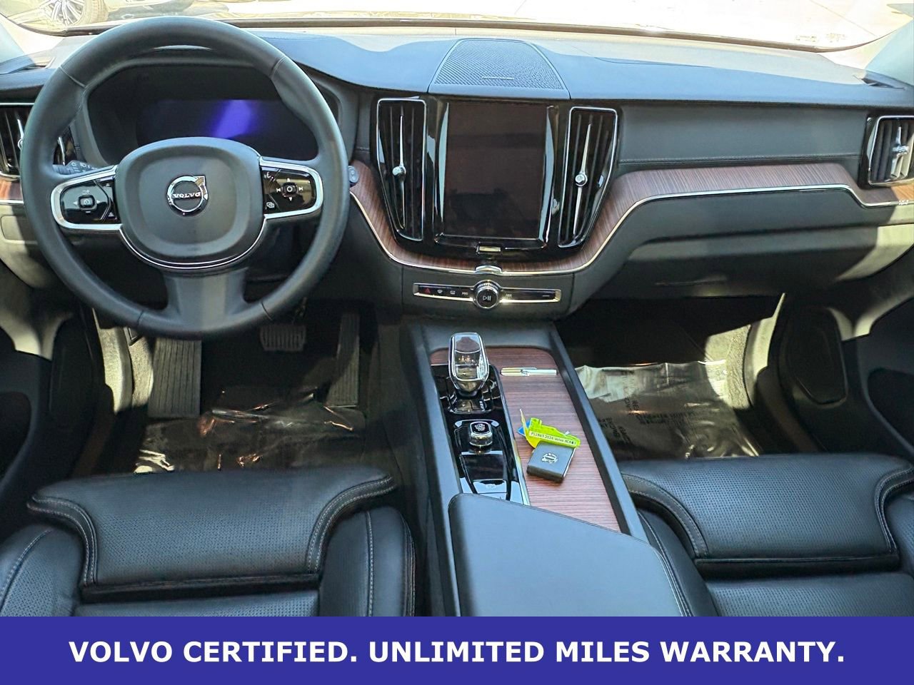 Certified 2024 Volvo XC60 B5 Ultimate image 14
