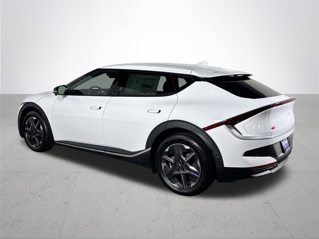New 2025 Kia EV6 Light w/ Light LR Technology Package image 9