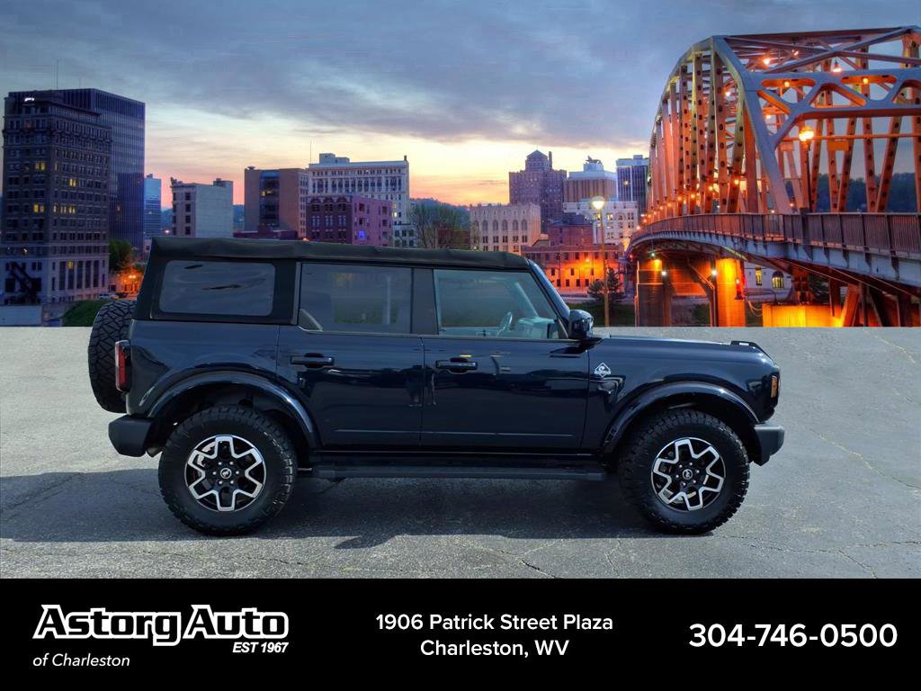 Used 2021 Ford Bronco Outer Banks AWD/4WD image 2