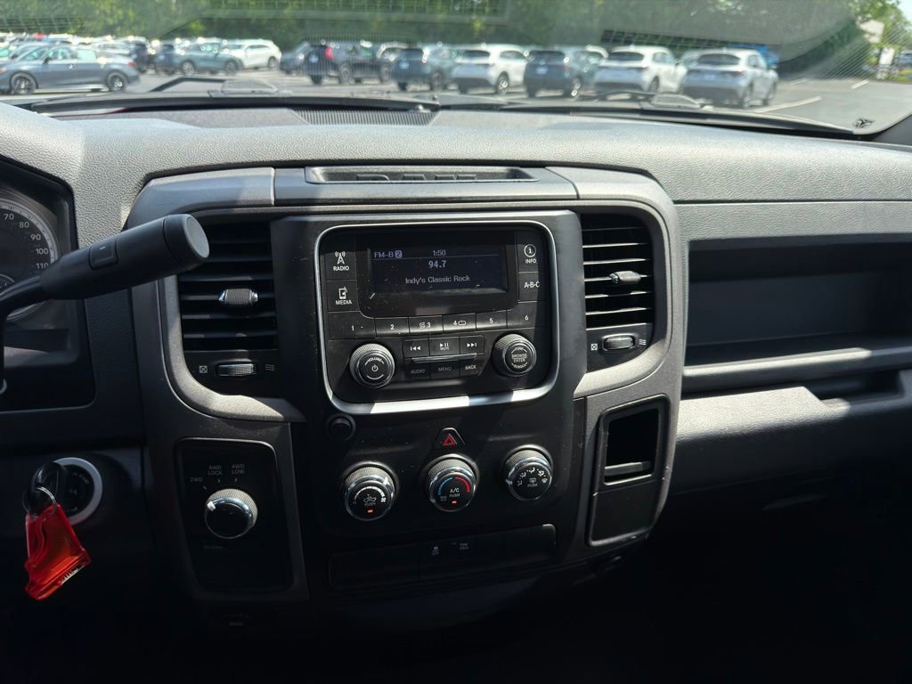 Used 2017 RAM 1500 ST w/ SXT Appearance Group AWD/4WD image 14