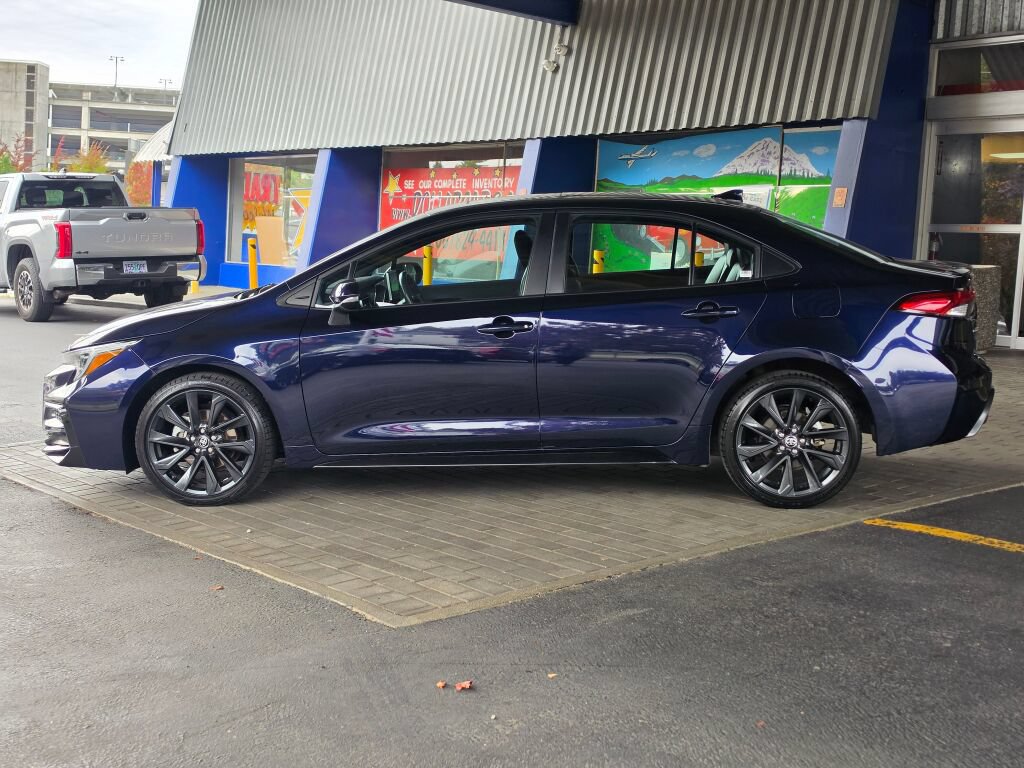 Used 2024 Toyota Corolla XSE FWD image 8