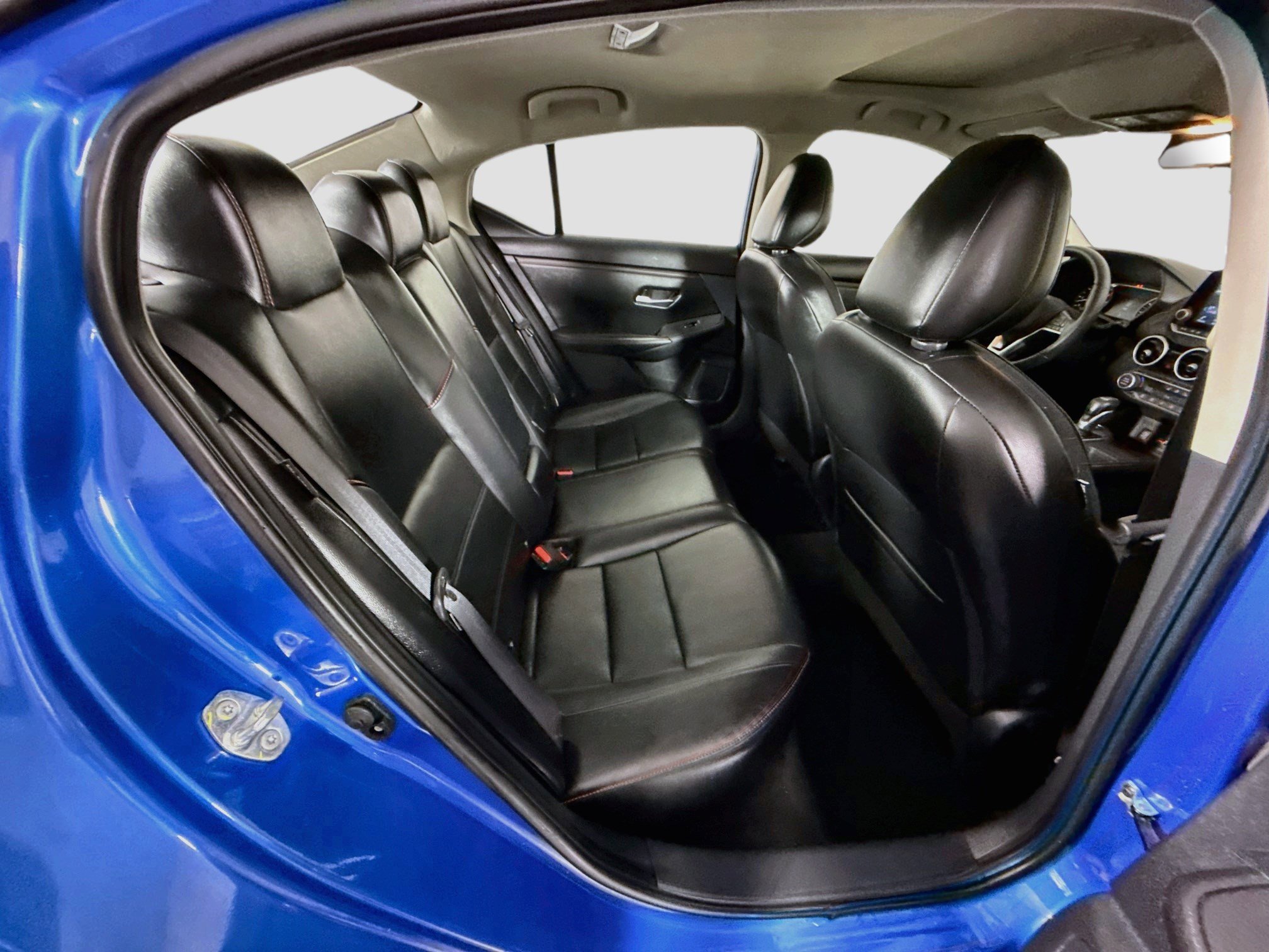 Used 2024 Nissan Sentra SR w/ SR Premium Package FWD image 27