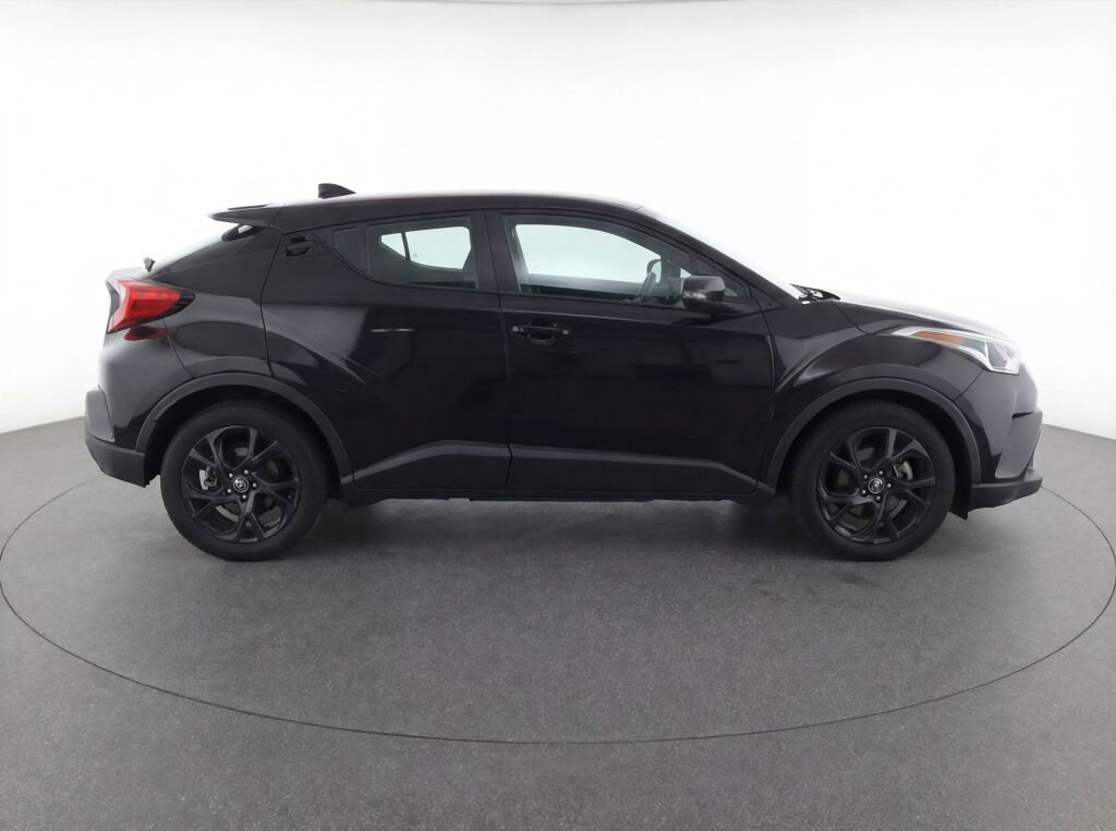 Used 2022 Toyota C-HR Nightshade image 40