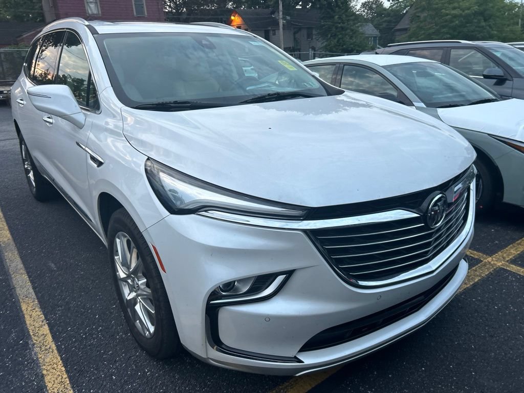 Used 2019 Buick Enclave Premium FWD image 2