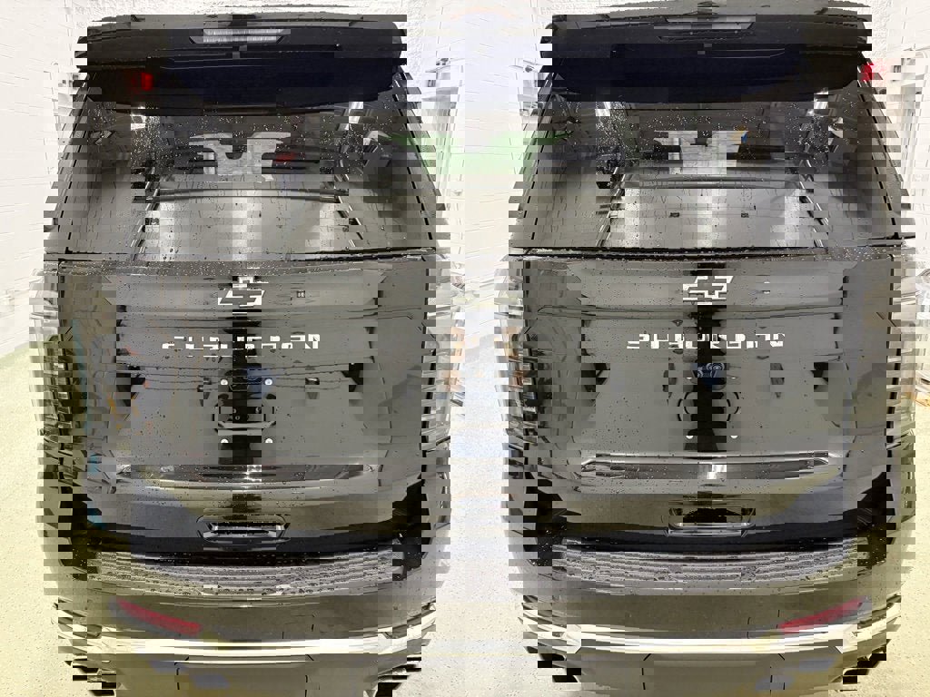 New 2026 Chevrolet Suburban High Country image 4