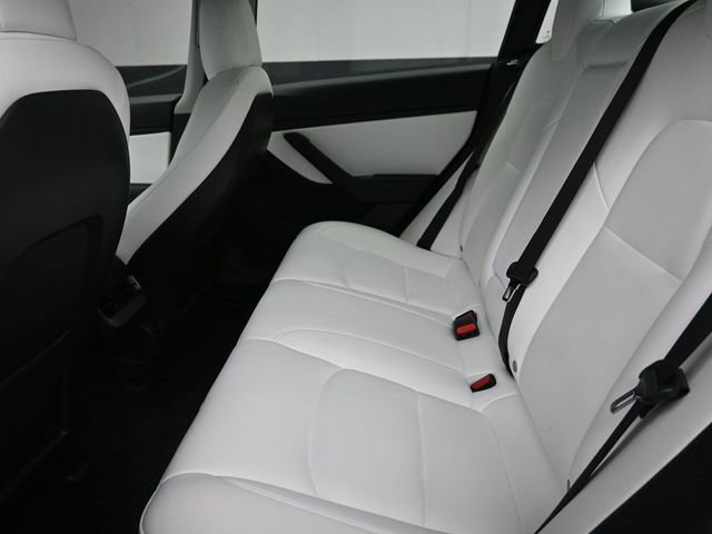 Used 2020 Tesla Model 3 Performance image 18