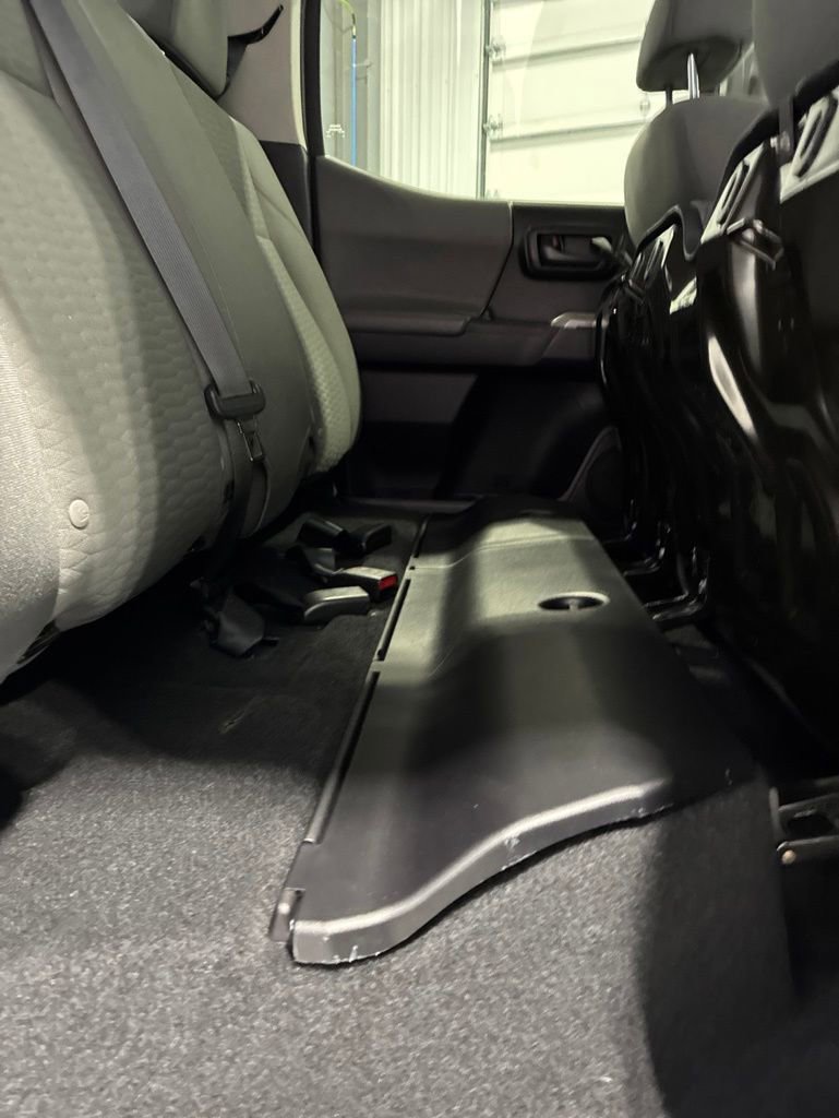 Used 2019 Toyota Tacoma SR5 AWD/4WD image 45