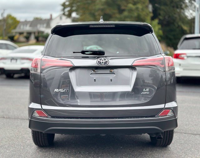 Used 2018 Toyota RAV4 LE w/ All Weather Liner Package AWD/4WD image 4